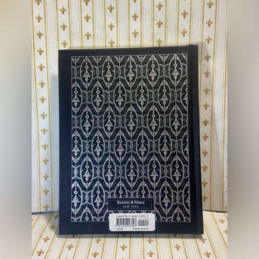 📚 3/$15 Black and White Book Journal - Picture 4 of 6